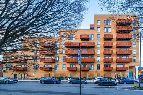 1 bedroom flat for sale, East Acton Lane, London W3