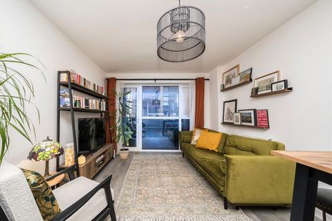 1 bedroom flat for sale, East Acton Lane, London W3