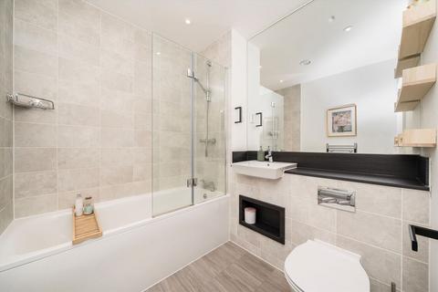 1 bedroom flat for sale, East Acton Lane, London W3