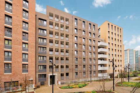 2 bedroom flat for sale - Lakeside Drive, London NW10