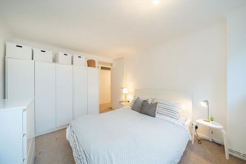 2 bedroom flat for sale, Brownswood Road, London N4