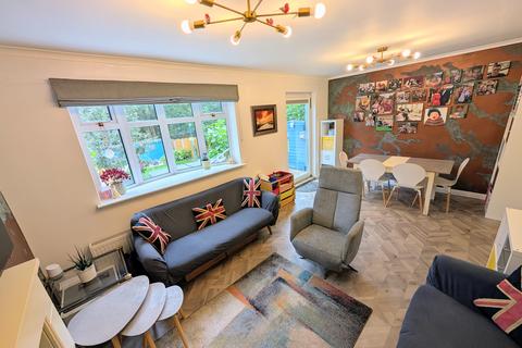 4 bedroom maisonette for sale, Lowedges Road, Sheffield S8