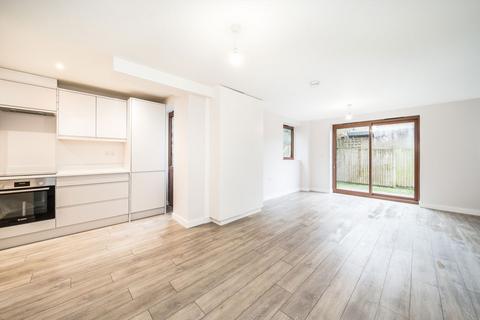 2 bedroom maisonette for sale, Russell Road, Mitcham CR4