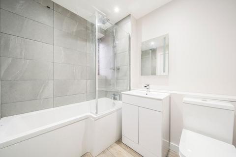 undefined, Russell Road, Mitcham CR4