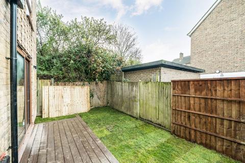 undefined, Russell Road, Mitcham CR4