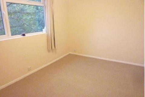 Studio to rent, Viceroy Court, Dunstable