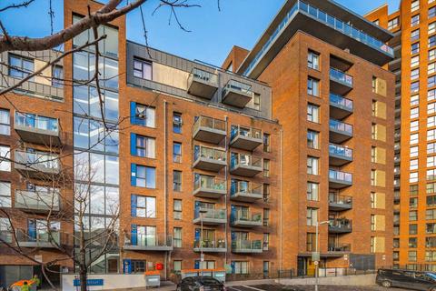 2 bedroom flat for sale, Shearwater Drive, London NW9