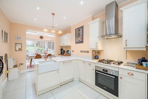 4 bedroom terraced house for sale, Ravensbourne Road, London SE6