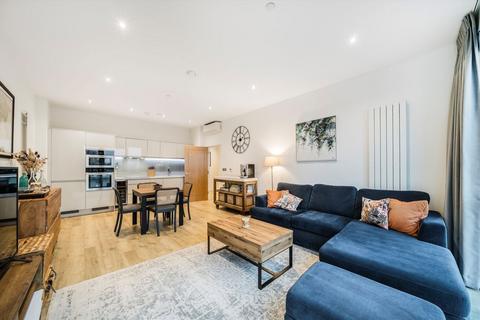 Centric Close, London NW1