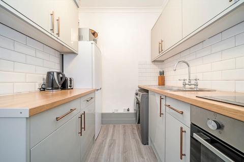 2 bedroom flat for sale, Strode Road, London NW10