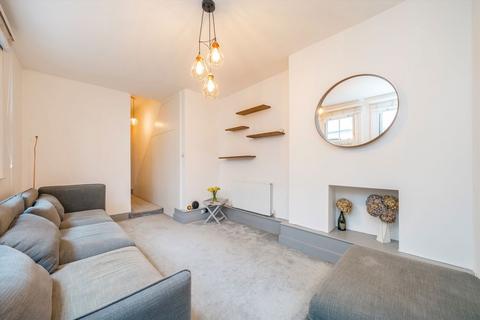 2 bedroom flat for sale, Strode Road, London NW10