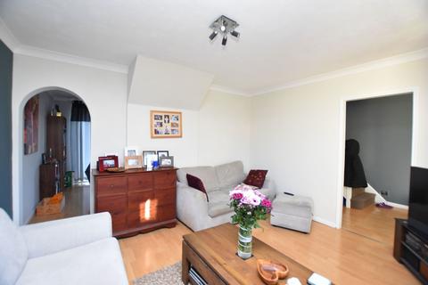 3 bedroom end of terrace house for sale, Cripley Road, Farnborough GU14