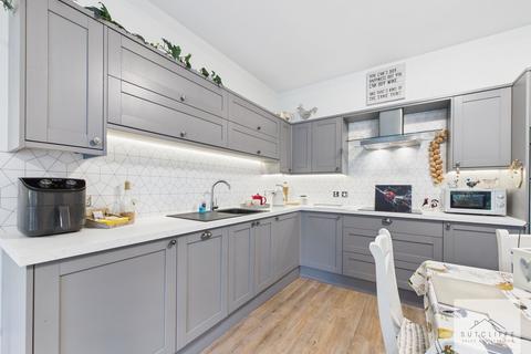 2 bedroom apartment for sale, Garstang Road, Bowgreave, PR3