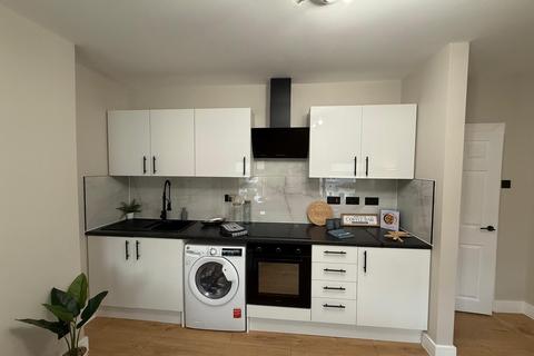 2 bedroom flat to rent - Ulverscroft Road, Dulwich, SE22