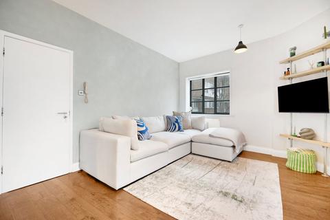 1 bedroom flat to rent, City Garden Row, London