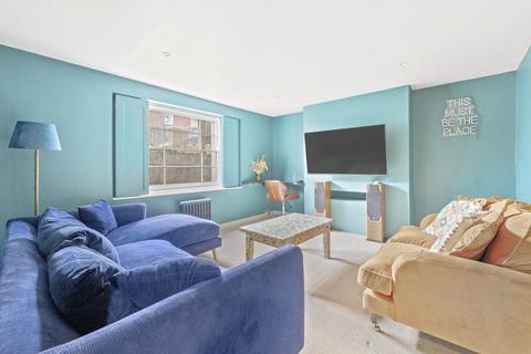 2 bedroom flat to rent, Albion Drive, London