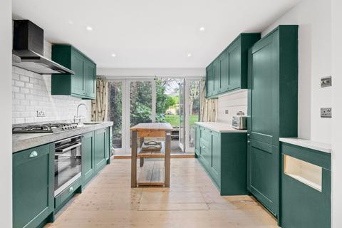 2 bedroom flat to rent, Albion Drive, London