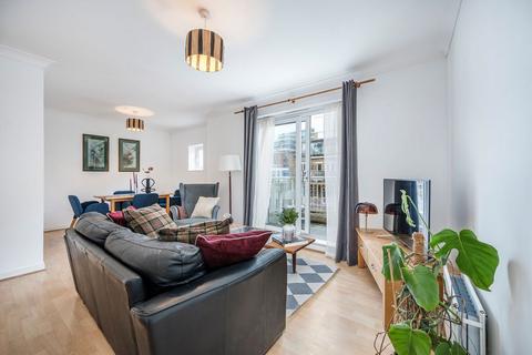 1 bedroom flat to rent, Chatfield Road, London SW11