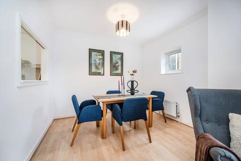 1 bedroom flat to rent, Chatfield Road, London SW11