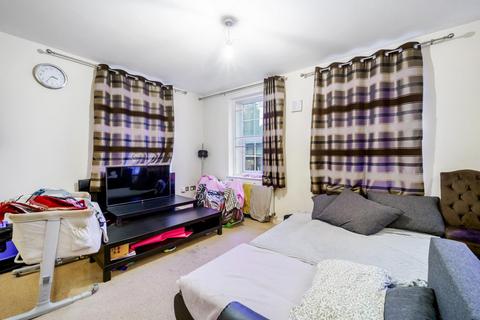 1 bedroom apartment for sale, Middlesex Court, Glenhurst Road TW8