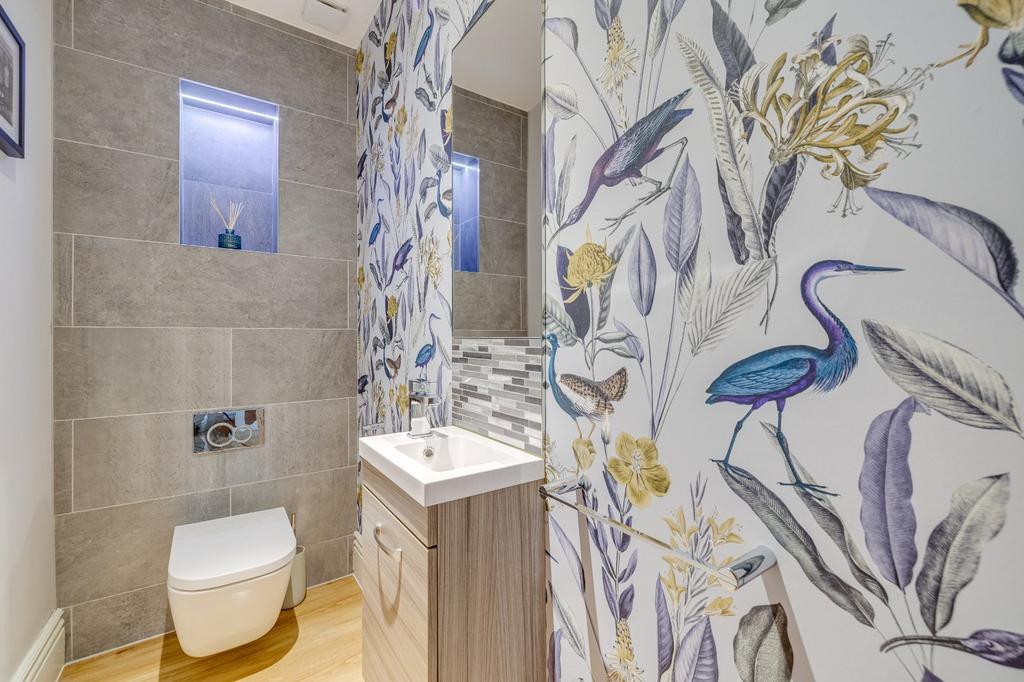 Ensuite