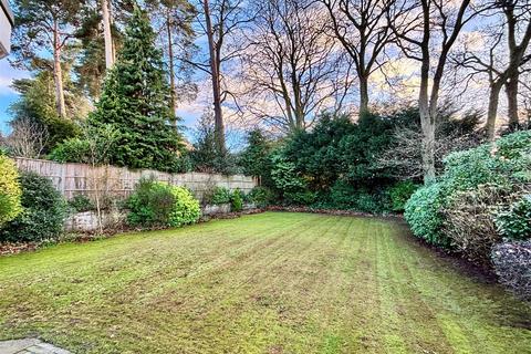 undefined, Chatsworth Heights, Surrey GU15