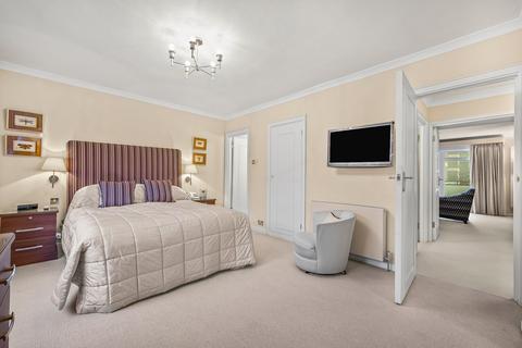 2 bedroom flat for sale, Clifton Place, Hyde Park, London