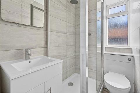 2 bedroom flat to rent, Long Lane, London SE1