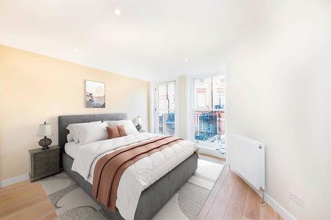 2 bedroom flat for sale, Cresswell Gardens, London SW5