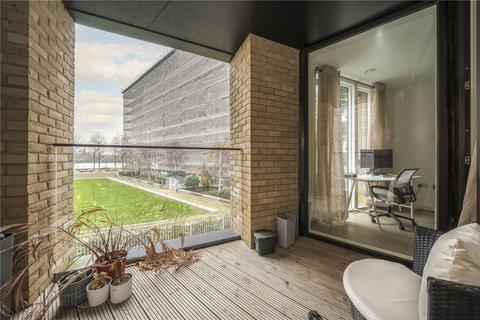 2 bedroom apartment to rent, River Gardens Walk, Greenwich, SE10
