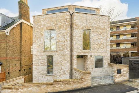 undefined, Blythwood Road, London N4