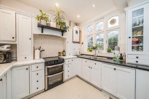 3 bedroom house for sale, Sandringham Avenue, London SW20