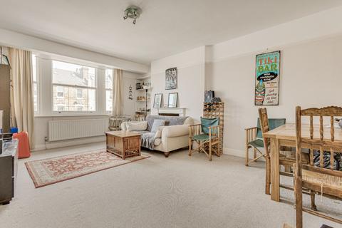 2 bedroom flat to rent, Lavender Hill, London