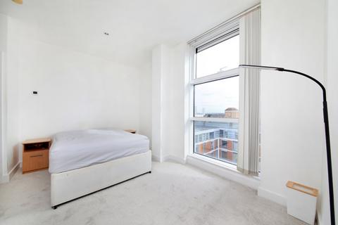 2 bedroom flat to rent, Cornell Square, London