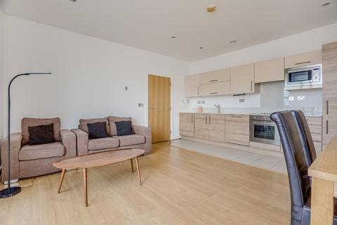2 bedroom flat to rent, Cornell Square, London