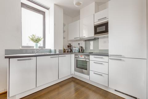 1 bedroom flat to rent, Lumiere Apartments, 58 St. John's Hill, London