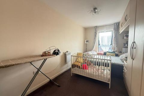 2 bedroom flat to rent, Grant Road, Harrow HA3