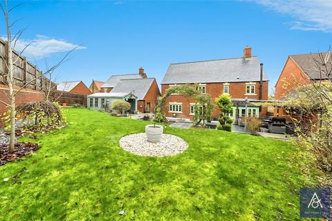 4 bedroom detached house for sale, Flanders Way, Northamptonshire NN13