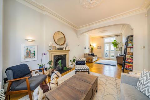 4 bedroom house to rent, Chesilton Road, London SW6