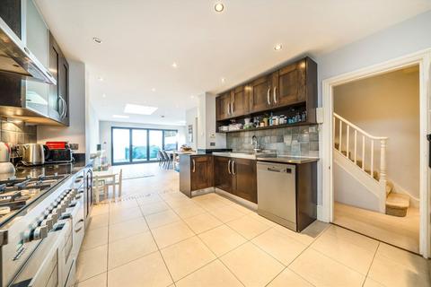 4 bedroom house to rent, Chesilton Road, London SW6