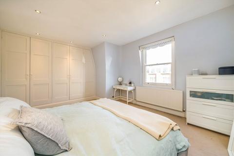 4 bedroom house to rent, Chesilton Road, London SW6