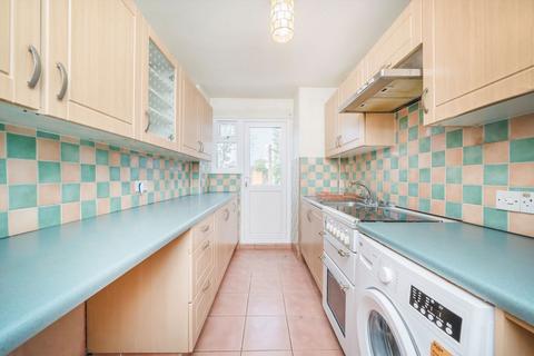 4 bedroom house to rent, Beechmount Avenue, London W7