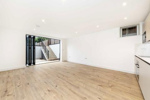 undefined, Freeland Road, London W5