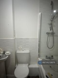 2 bedroom flat to rent, Ushers Court, Trowbridge, BA14