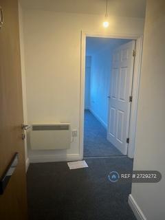 2 bedroom flat to rent, Ushers Court, Trowbridge, BA14