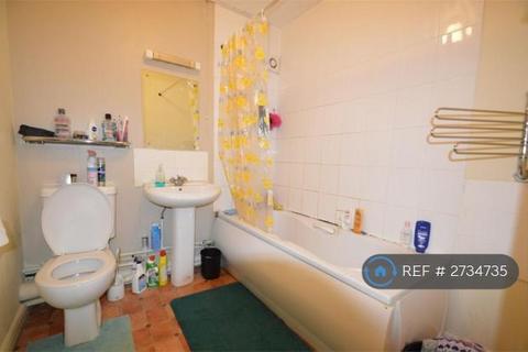 2 bedroom flat to rent, Walsingham Close, Hatfield, AL10
