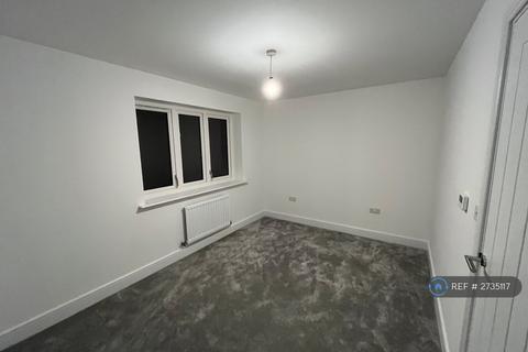 2 bedroom maisonette to rent, Stanley Wilks Crescent, Chelmsford, CM1