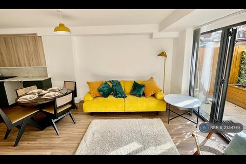 1 bedroom flat to rent, Bramley Crescent, Ilford, IG2