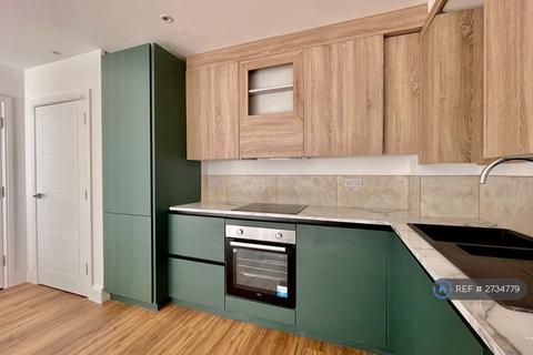 1 bedroom flat to rent, Bramley Crescent, Ilford, IG2