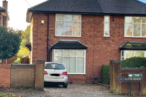 3 bedroom semi-detached house to rent, The Avenue, Stoke-On-Trent, ST4